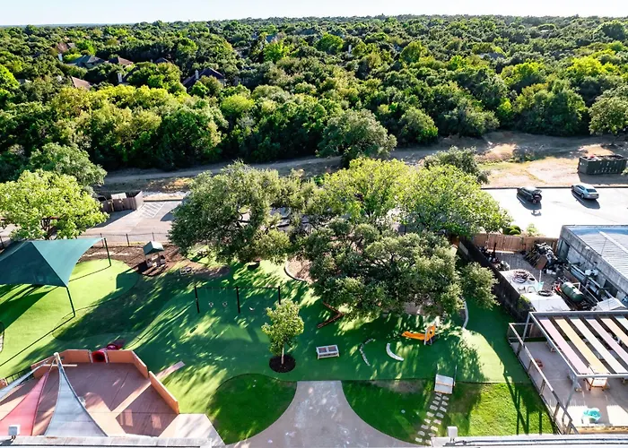 Charming 5br In *